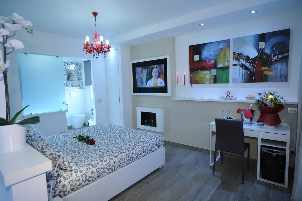 H5-5H Luxury Room Маранело Екстериор снимка