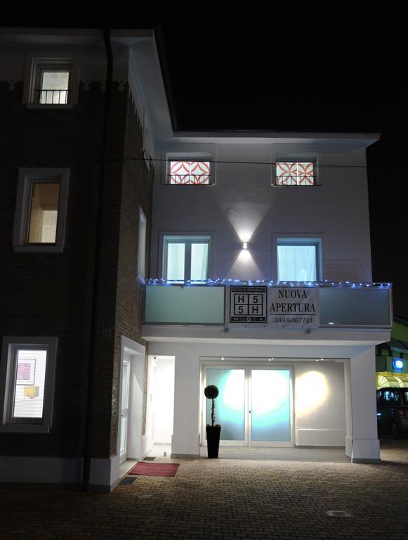 H5-5H Luxury Room Маранело Екстериор снимка
