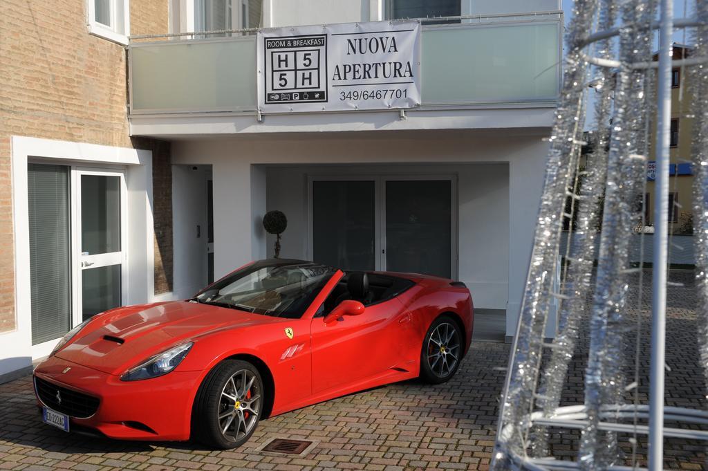 H5-5H Luxury Room Маранело Екстериор снимка