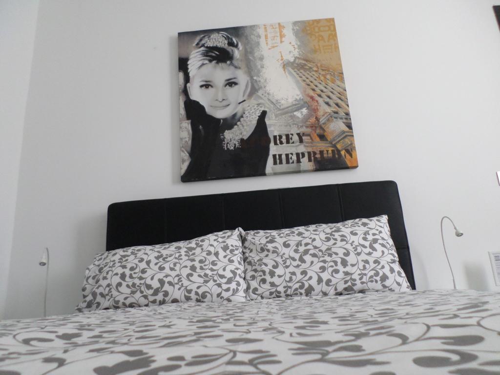 H5-5H Luxury Room Маранело Екстериор снимка