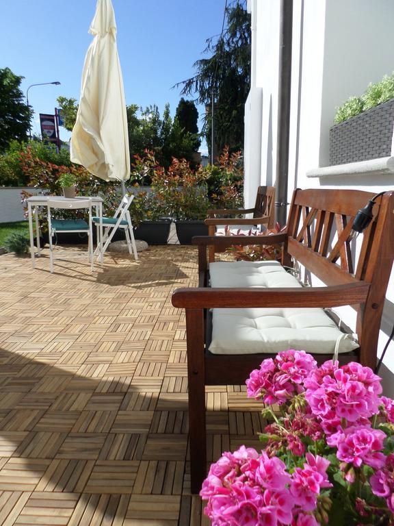 H5-5H Luxury Room Маранело Екстериор снимка