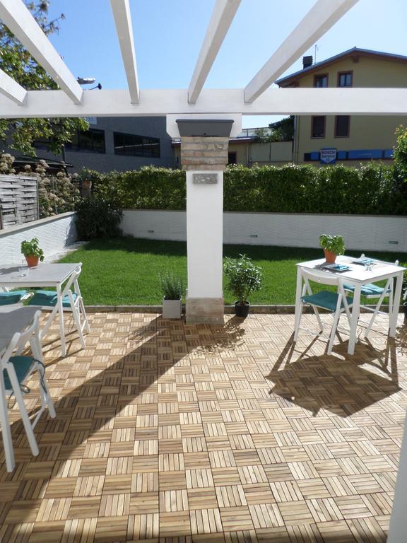 H5-5H Luxury Room Маранело Екстериор снимка