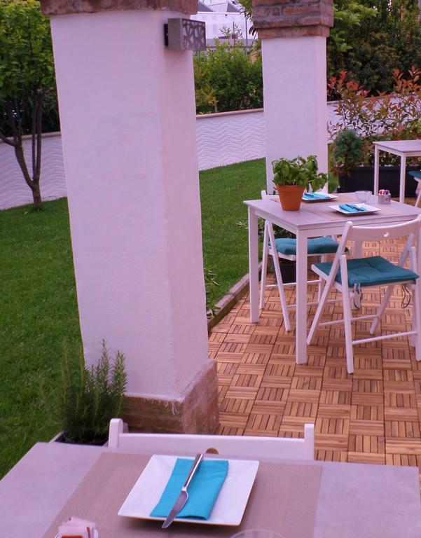 H5-5H Luxury Room Маранело Екстериор снимка