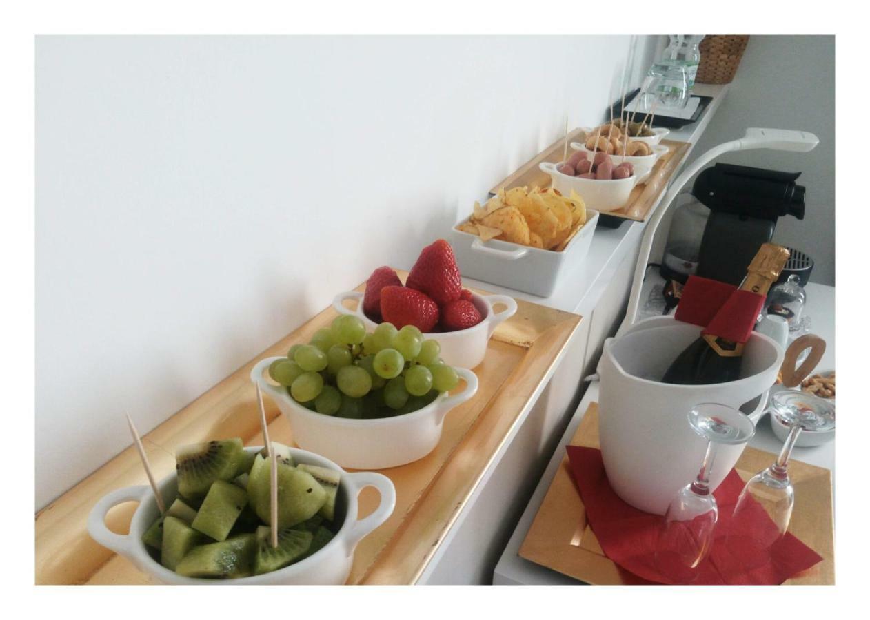 H5-5H Luxury Room Маранело Екстериор снимка